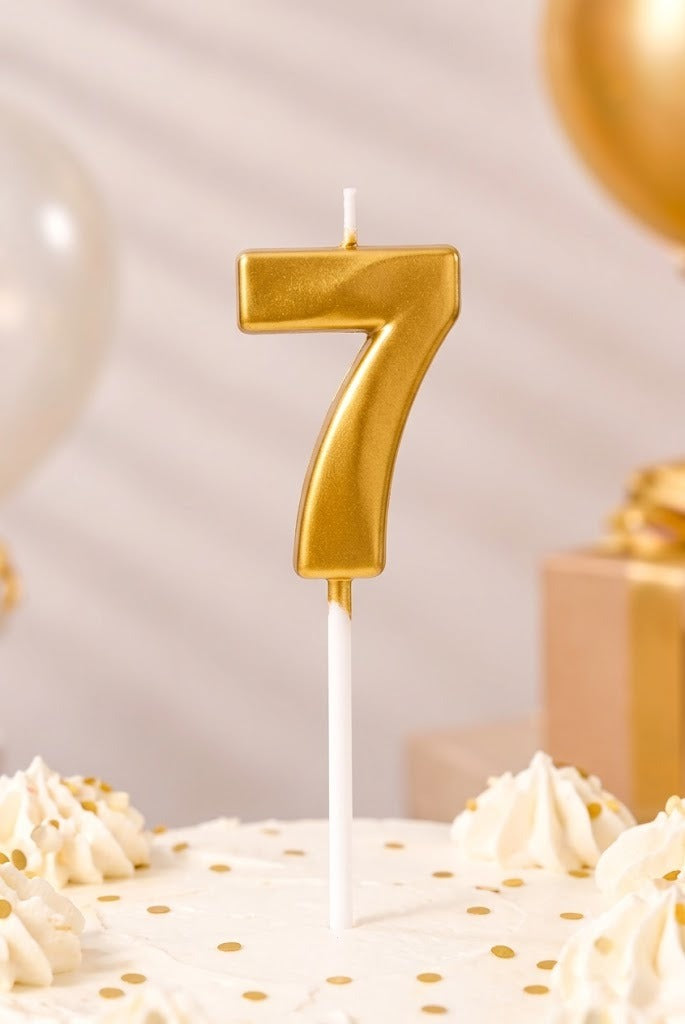 7 No. Gold Candle